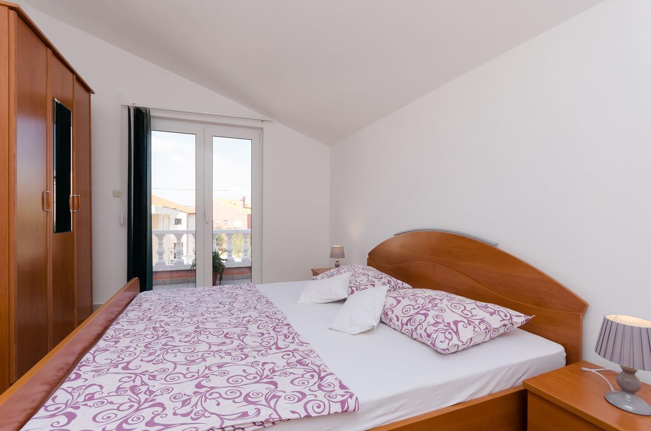 Apartments Krunoslav Punat Exterior foto