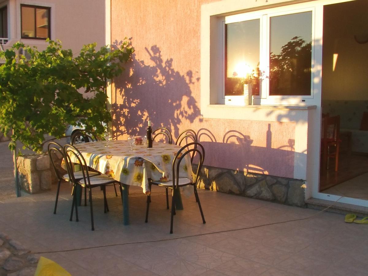 Apartments Krunoslav Punat Exterior foto